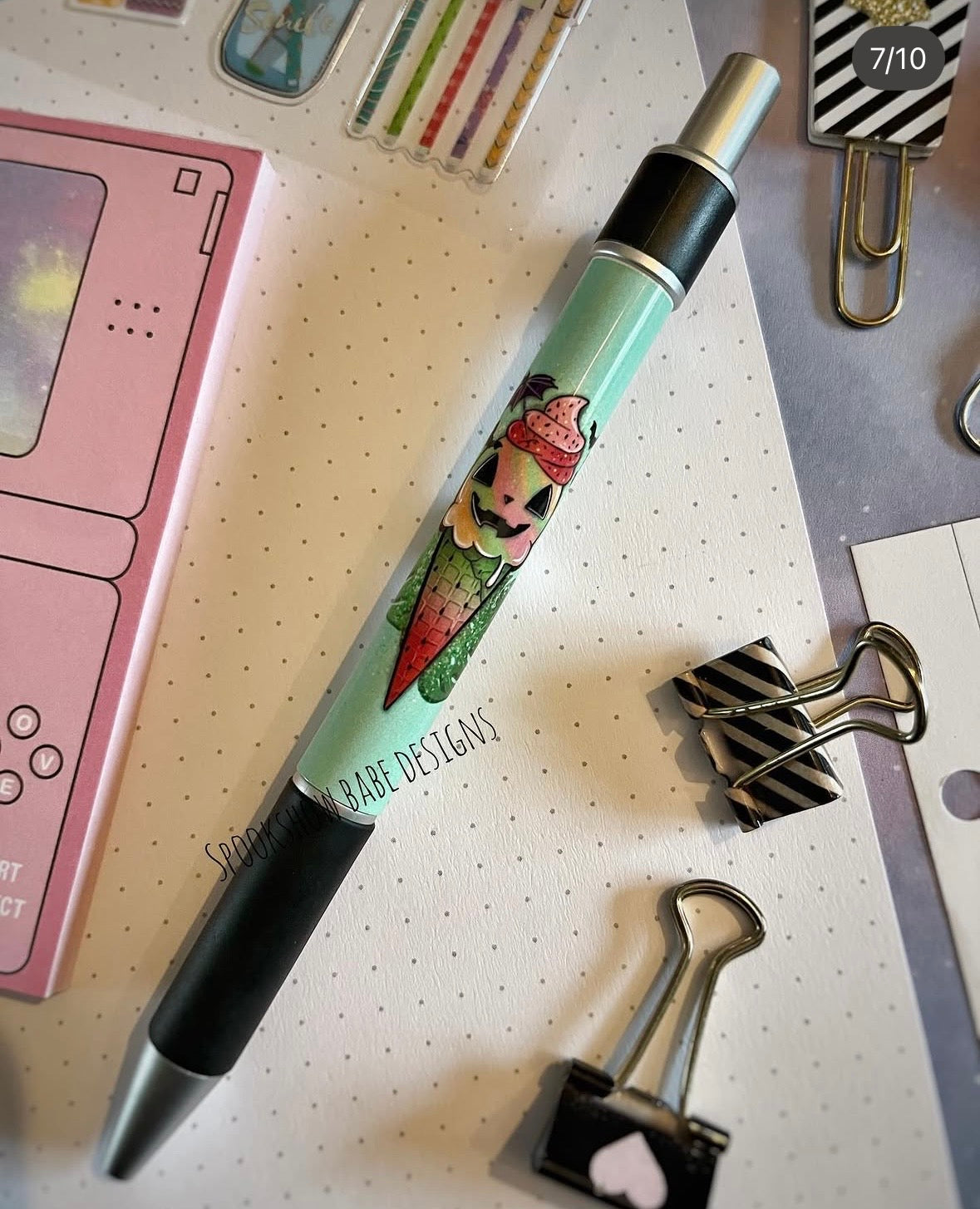 Spooky Scoop Pen