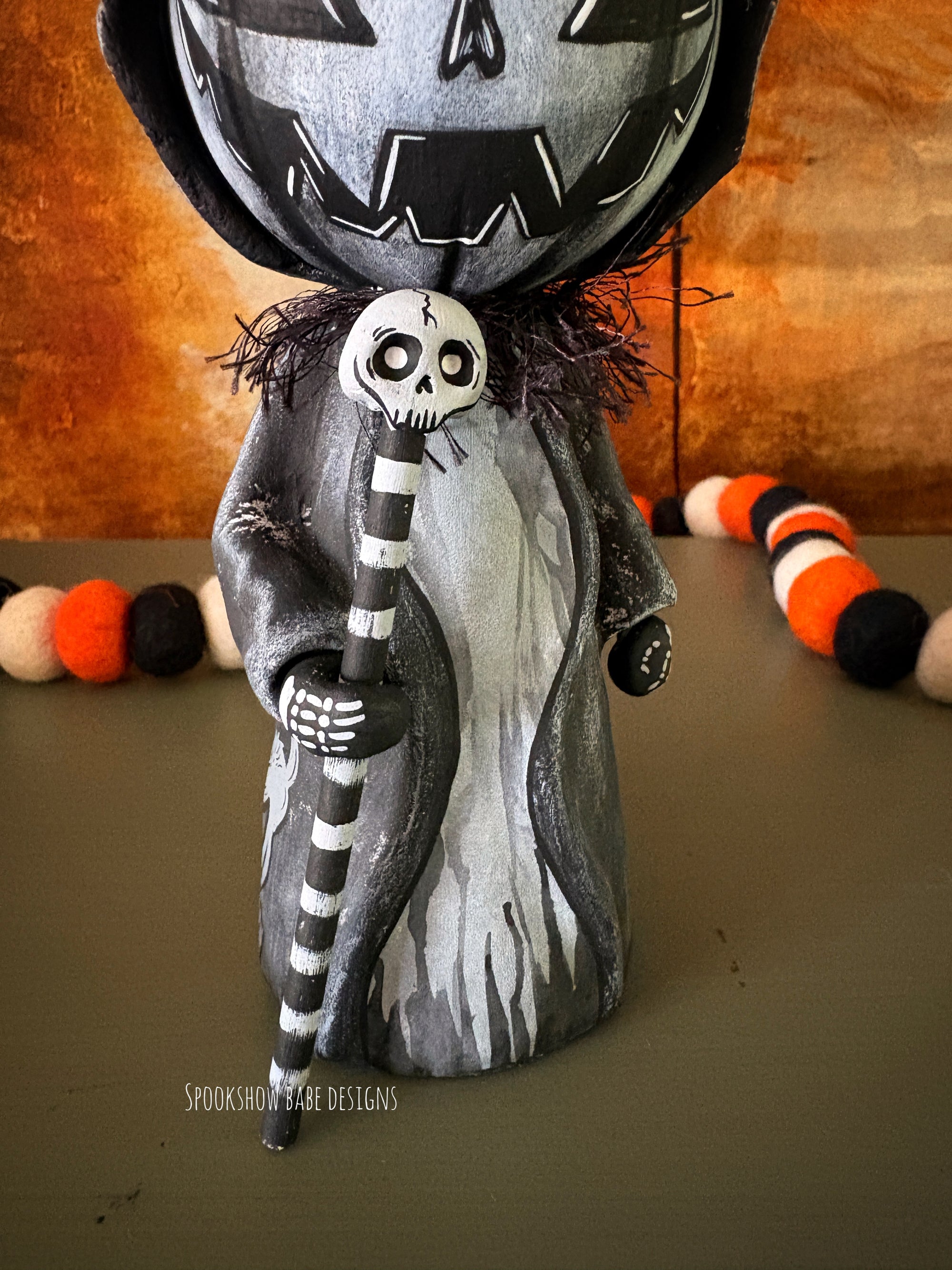 Jack o Lantern Cemetery Dweller