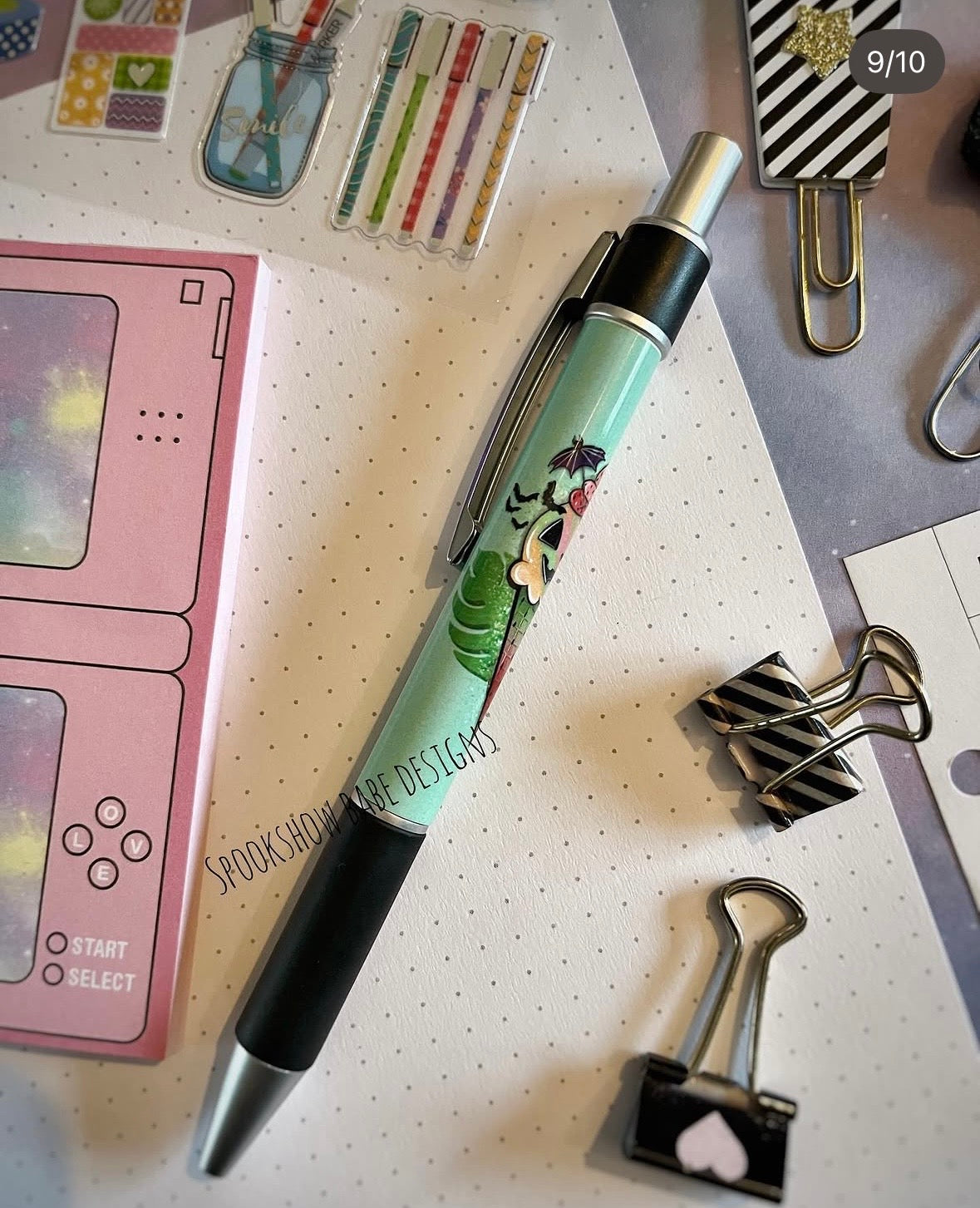 Spooky Scoop Pen
