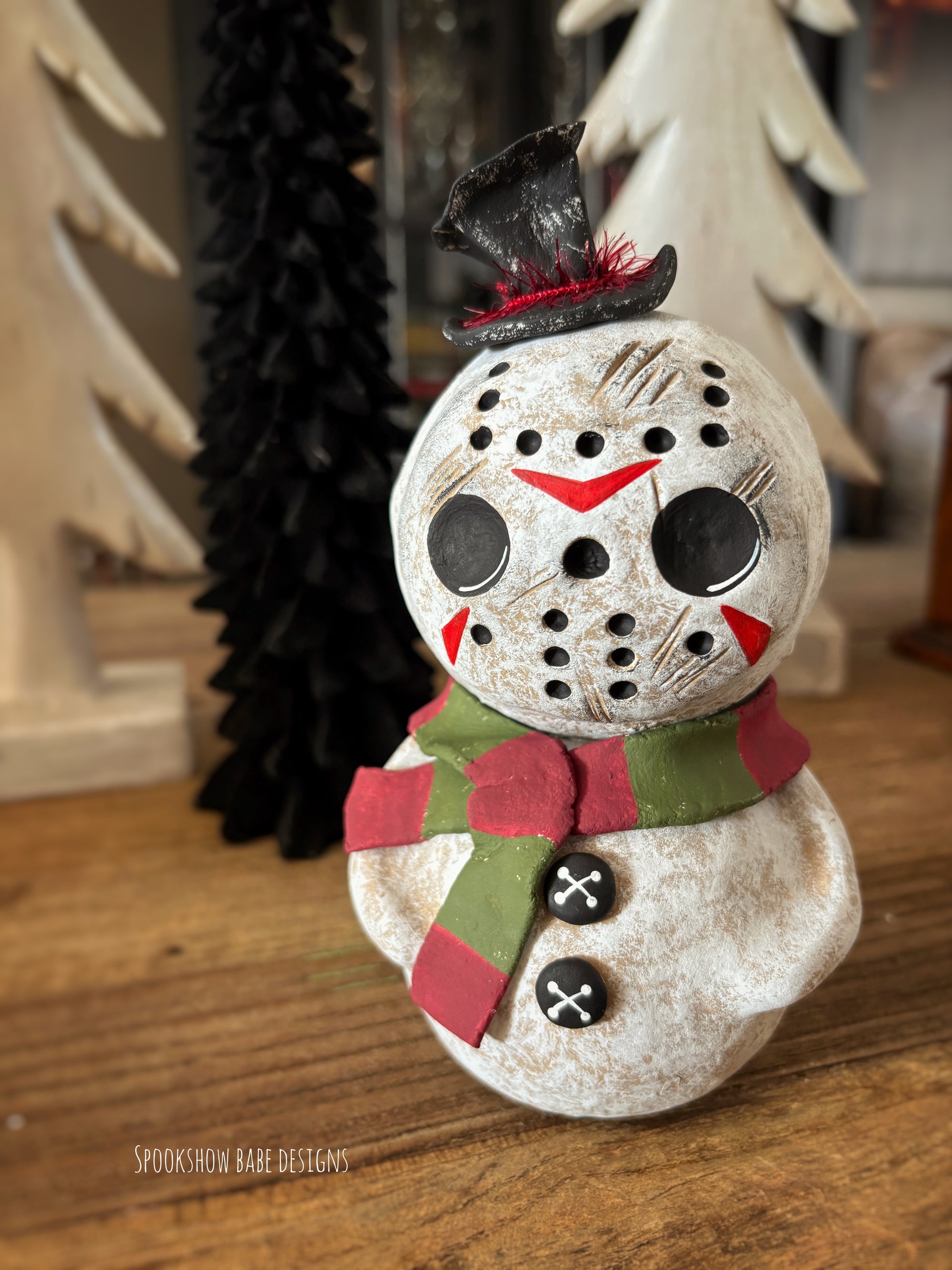 Snowman Slasher with Festive Freddy Scarf (scratched mask)