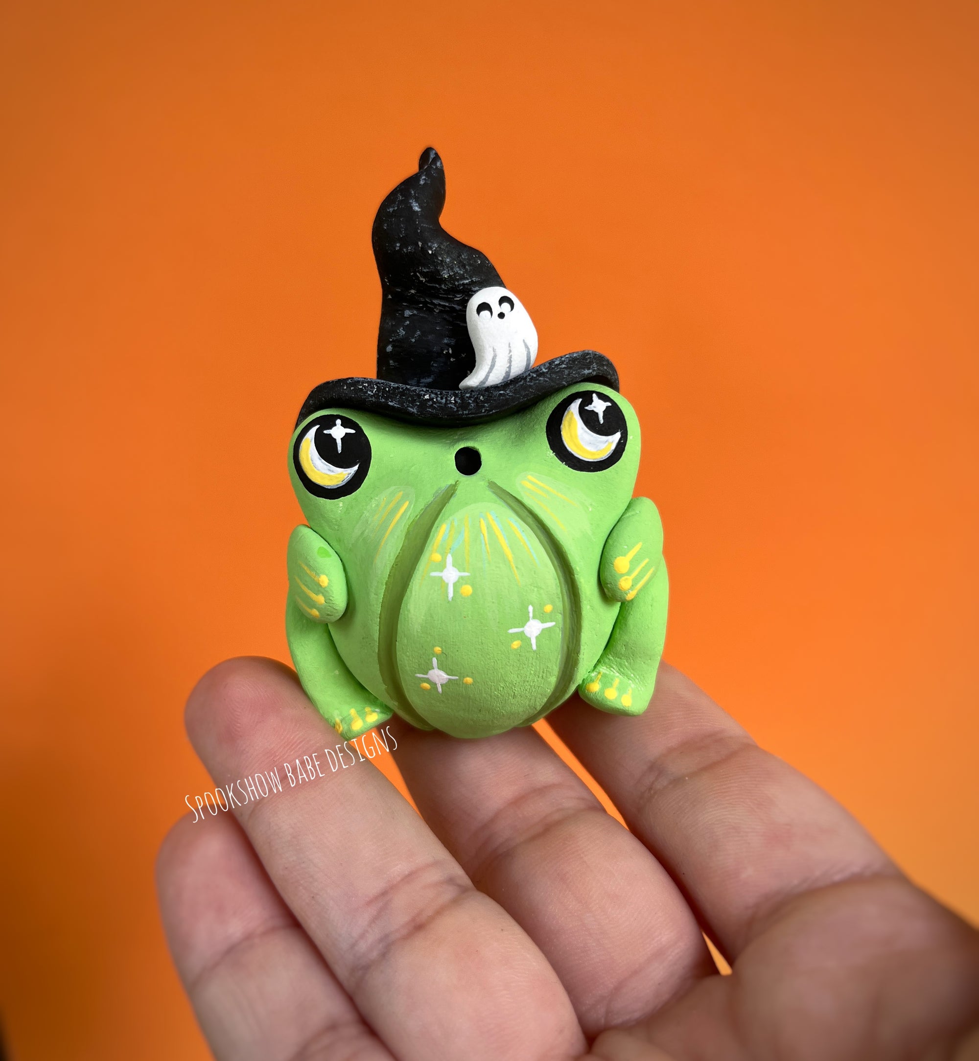 Witchy Pumpkin Frog Companion green version