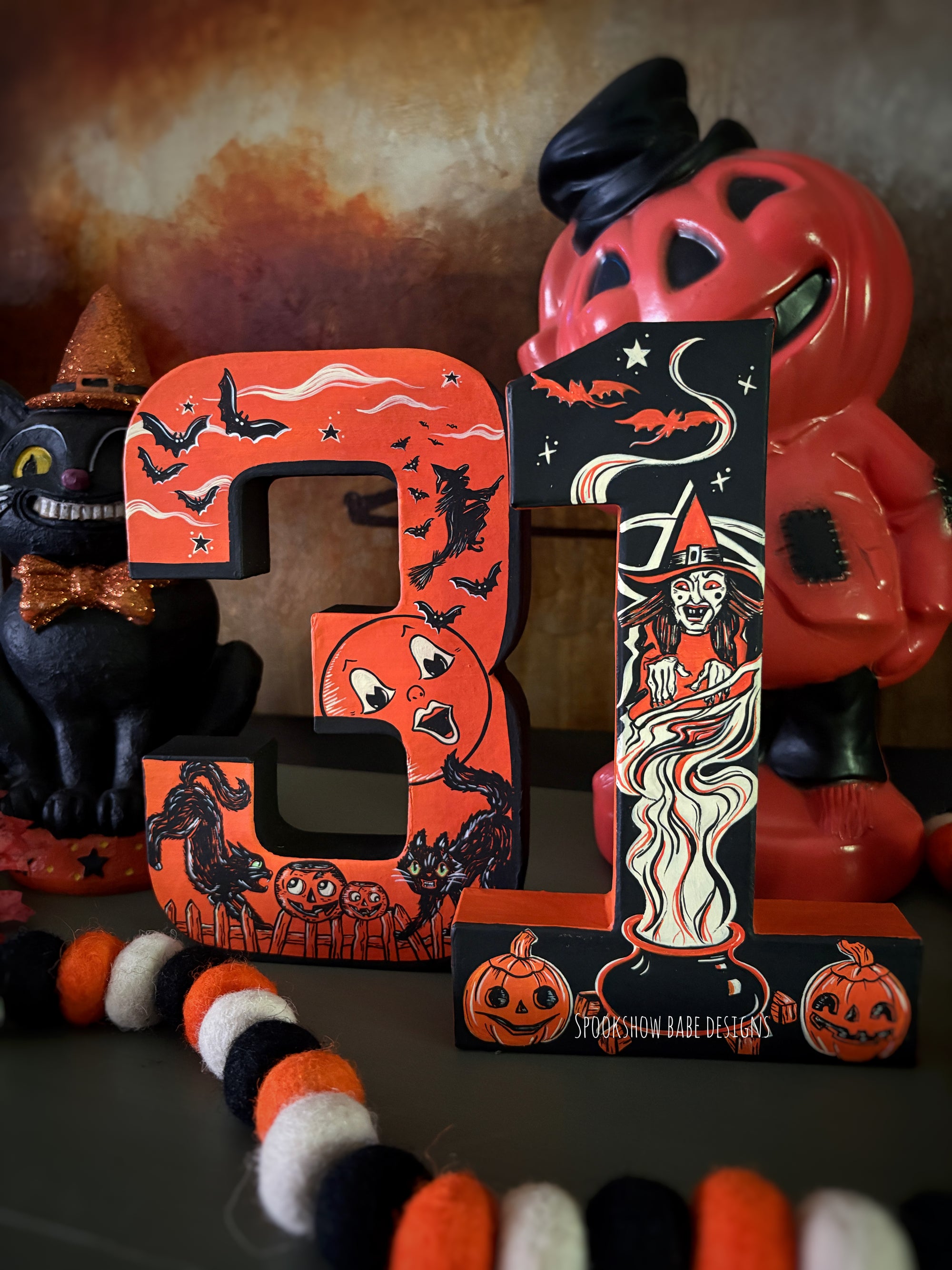 Vintage Halloween "31" Display Piece